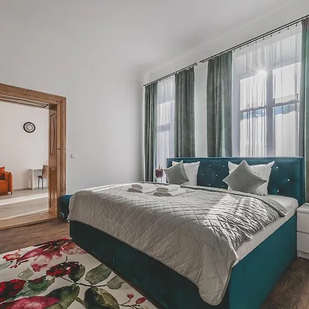 Rezidence Velké Náměstí, Prostorné Apartmány, Wifi Zdarma Apartamento *