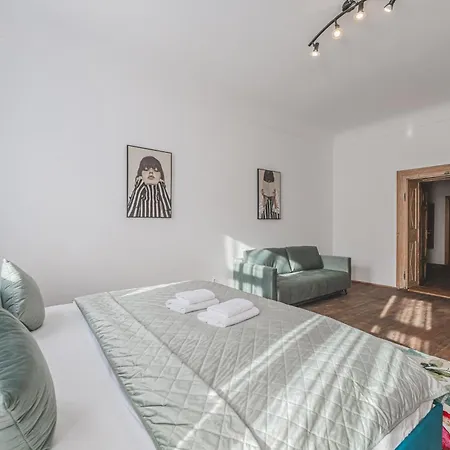 Rezidence Velké Náměstí, Prostorné Apartmány, Wifi Zdarma * Hradec Králové