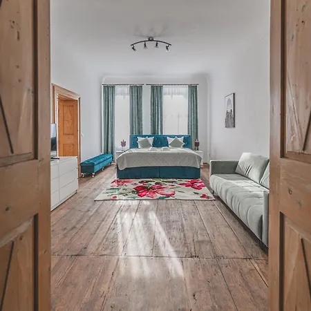 Appartement Rezidence Velké Náměstí, Prostorné Apartmány, Wifi Zdarma *