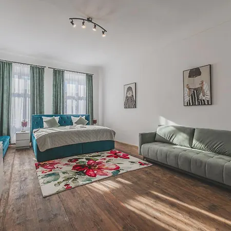 Rezidence Velké Náměstí, Prostorné Apartmány, Wifi Zdarma *