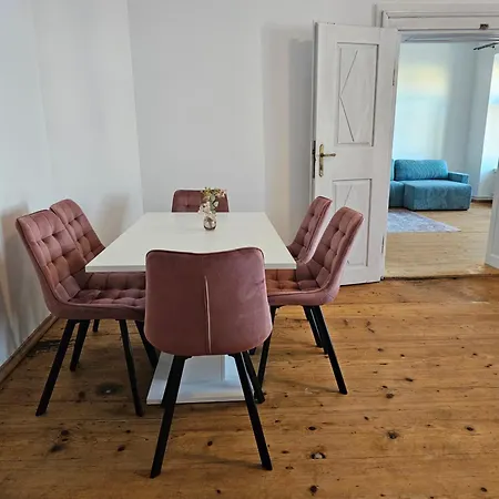 Rezidence Velké Náměstí, Prostorné Apartmány, Wifi Zdarma * Hradec Králové