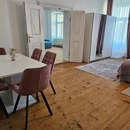 Rezidence Velké Náměstí, Prostorné Apartmány, Wifi Zdarma *