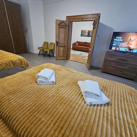 Rezidence Velké Náměstí, Prostorné Apartmány, Wifi Zdarma *