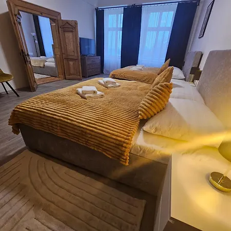 Rezidence Velké Náměstí, Prostorné Apartmány, Wifi Zdarma *