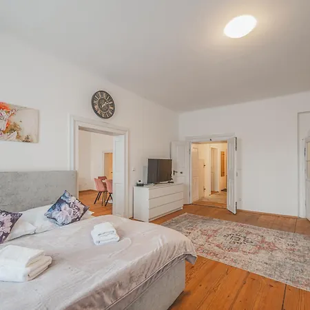 Rezidence Velké Náměstí, Prostorné Apartmány, Wifi Zdarma Apartamento Hradec Králové
