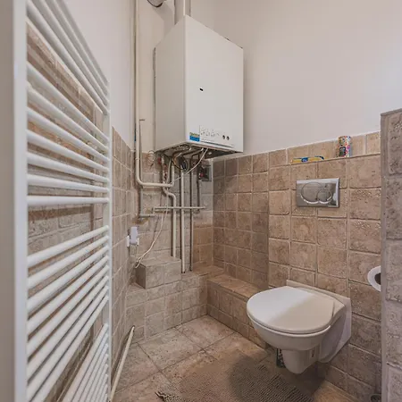 Rezidence Velké Náměstí, Prostorné Apartmány, Wifi Zdarma * Hradec Králové